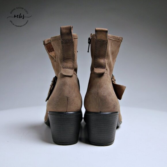 Ecco Leann Buckle Matte Leather Heeled Ankle Boots - Picture 6 of 15